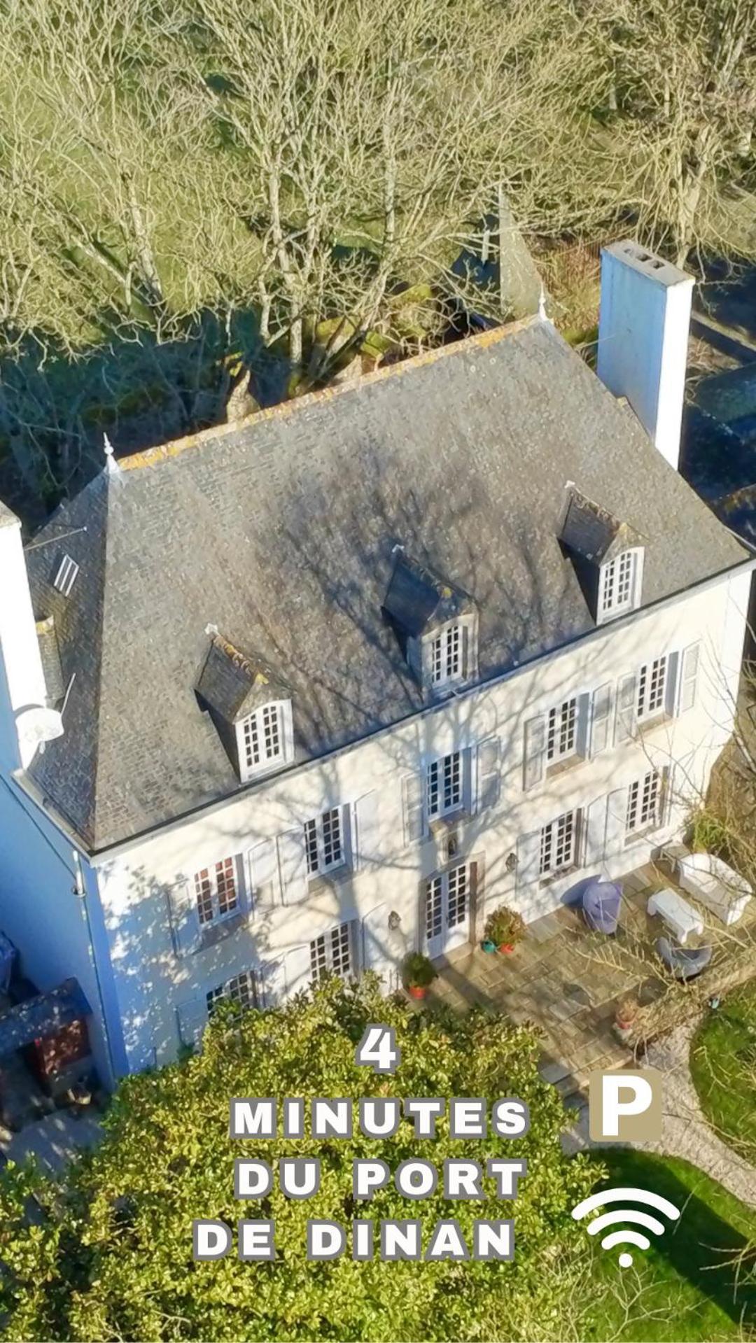 ディナン La Meffrais 1741 Bed & Breakfast エクステリア 写真