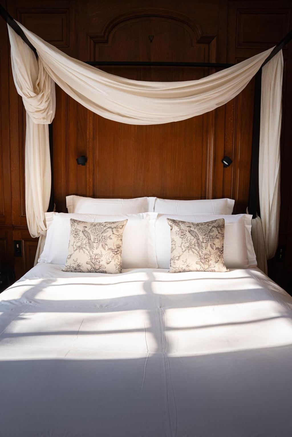 ディナン La Meffrais 1741 Bed & Breakfast エクステリア 写真