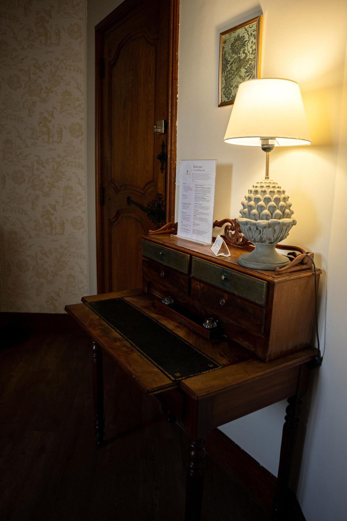 ディナン La Meffrais 1741 Bed & Breakfast 部屋 写真